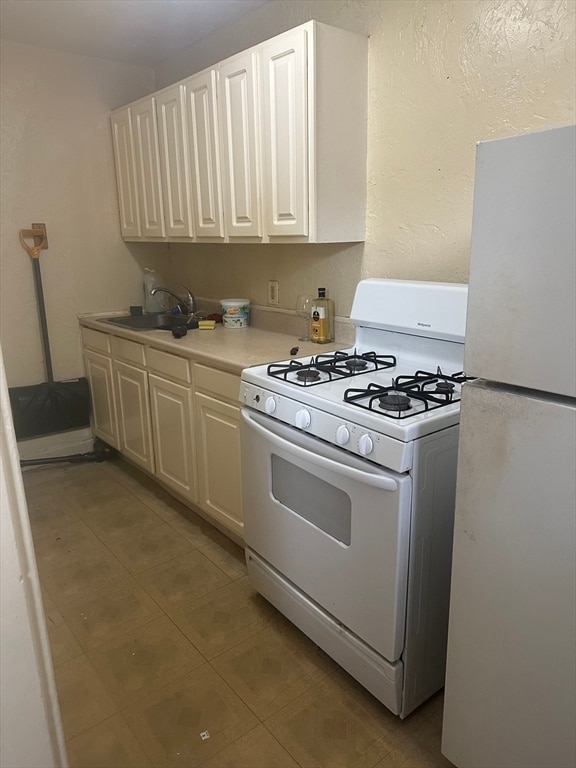 Photo - 291 Newport Ave Unit 2