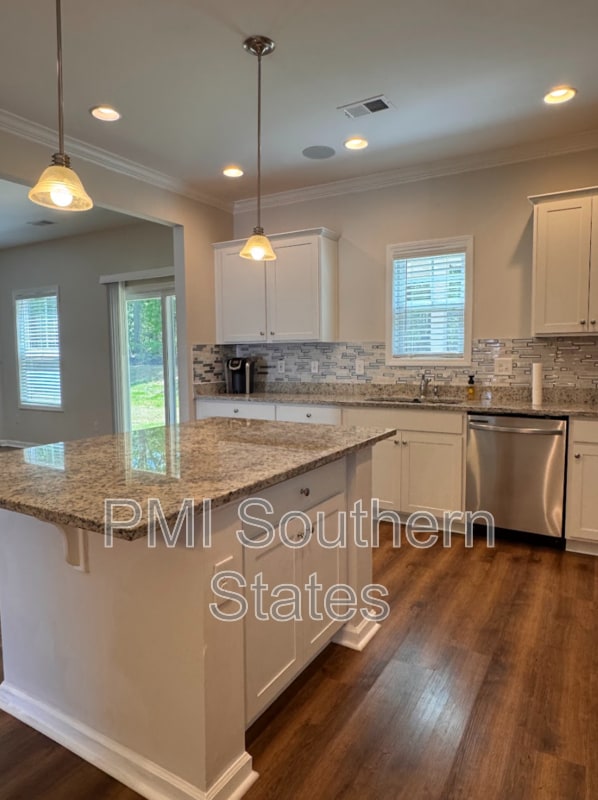 Photo - 320 Alameda Ln