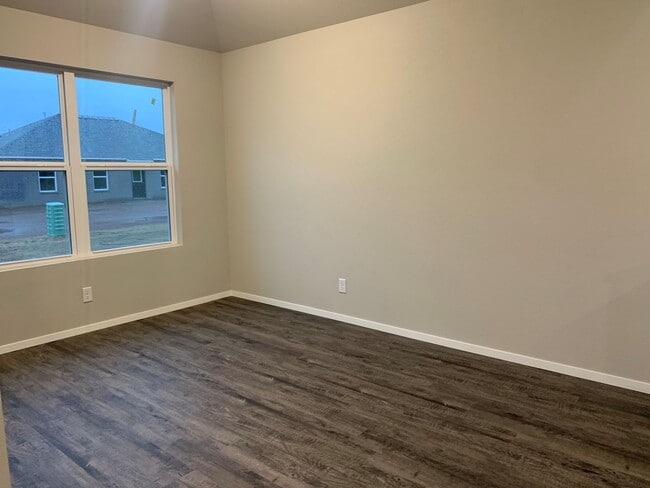 Photo - This is a very well maintained home in the desirable Bixby School district.