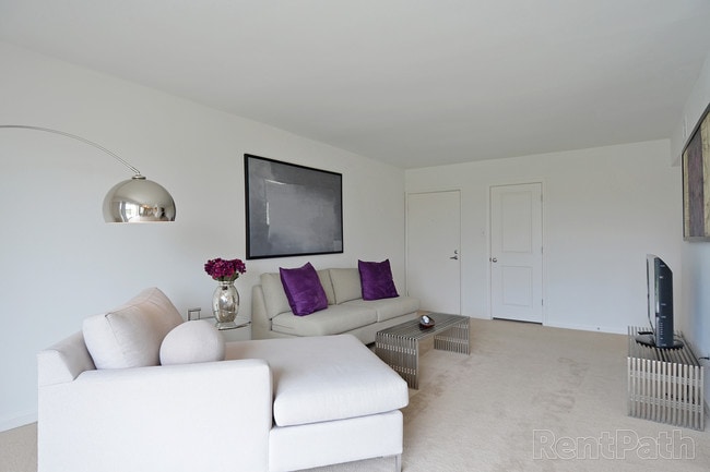 Cavalier Country Club Apartments