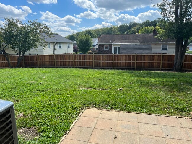 Photo - 37 Laughton St Unit Lower level