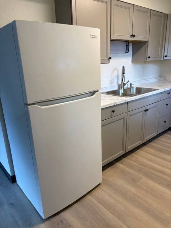 705 S 1st St W Unit B