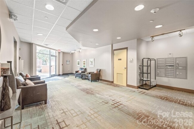 Photo - 2200 Lyndhurst Ave Unit 201