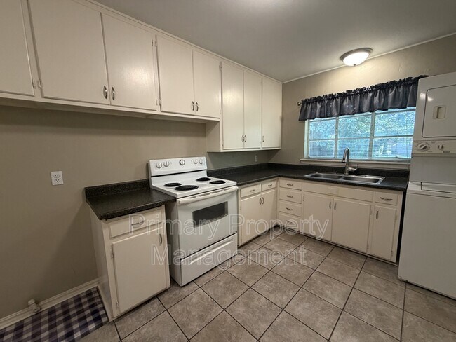 Photo - 1722 Mattern Dr