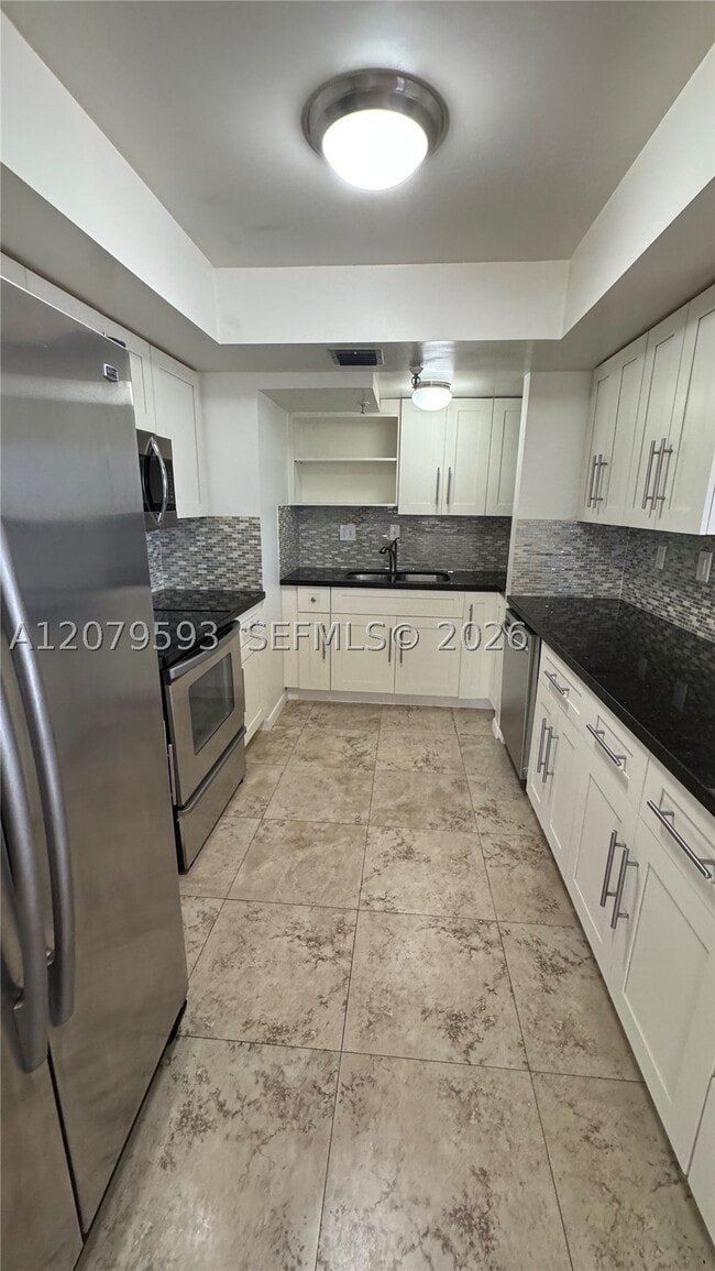 Photo - 720 Coral Wy Unit 9E