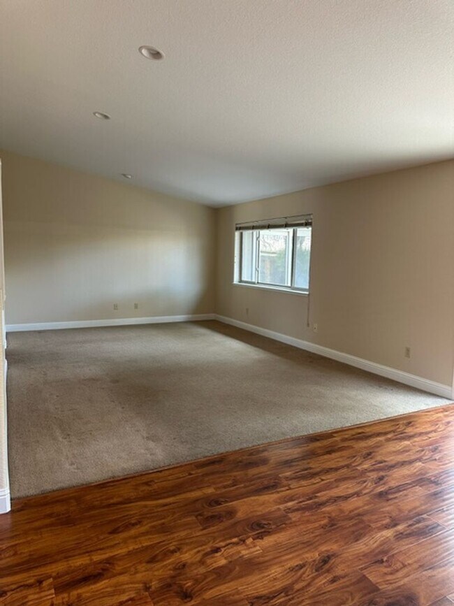 Great Dixon Single Story House House Rental in Dixon, CA