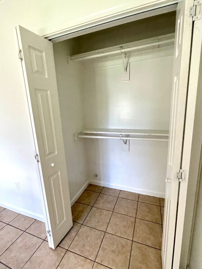 2 BED / 1 Bath Apartment in Truman. READY... House Rental in Trumann