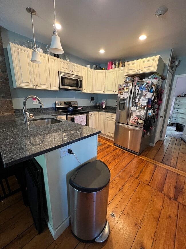 Photo - 192 I St Unit 3