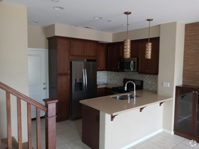 Building Photo - 44017 Arcadia Ct Rental