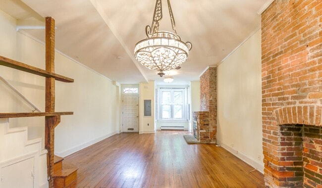 Photo - Classic Capitol End-Unit Hill Rowhome