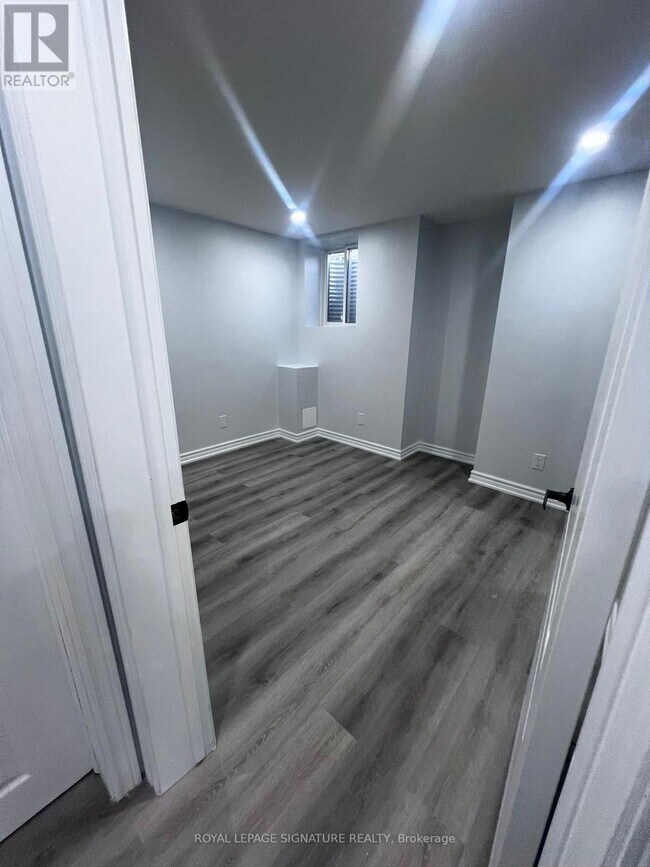 Photo - 999 Black Cherry Dr