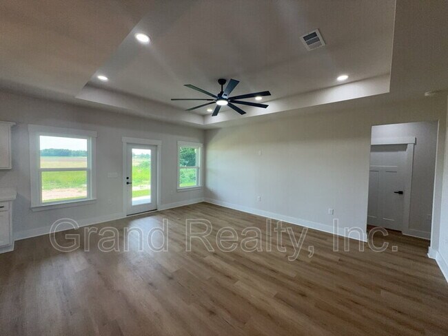 Photo - 9351 Salter Rd