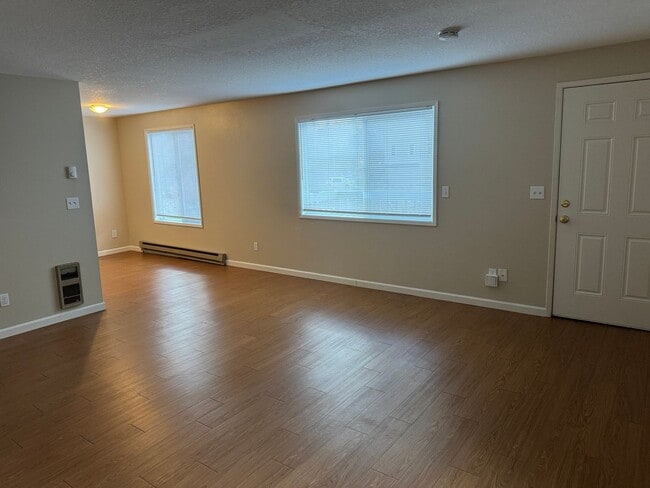 Photo - Spacious 2br/1.5ba 2-level Apt with washer/dryer included Unit 5121