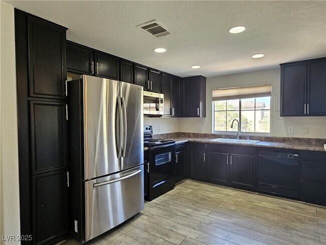 Photo - 6160 Rumrill St Unidad 206 Rental