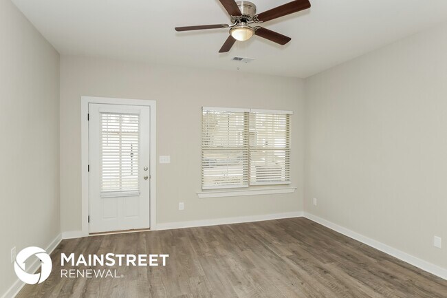 Photo - 158 King Richards Way