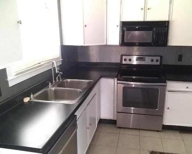 Photo - 456 River Dr