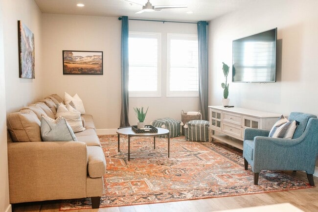Photo - Short term lease options! Spacious Condo i... Unit 7