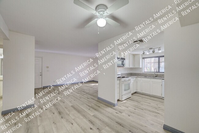 Photo - 101 Luna Way