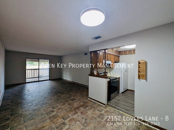 Photo - 2152 Lovers Ln Unit B