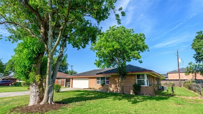 Photo - 9109 Lugary Dr