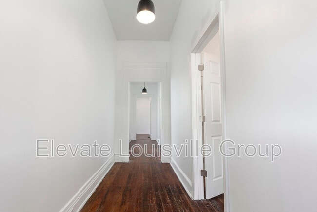 Photo - 915 S Shelby St