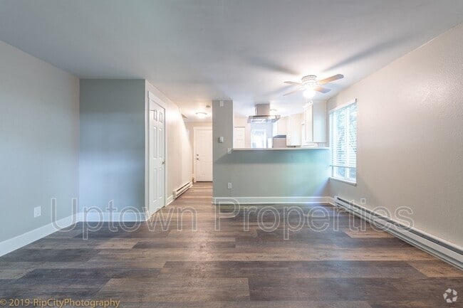 Building Photo - 3371 SW Garden View Ave Rental