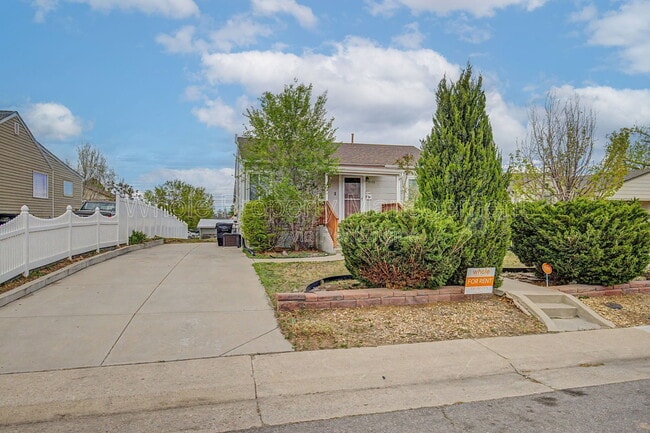 Photo - 2705 W Park Pl