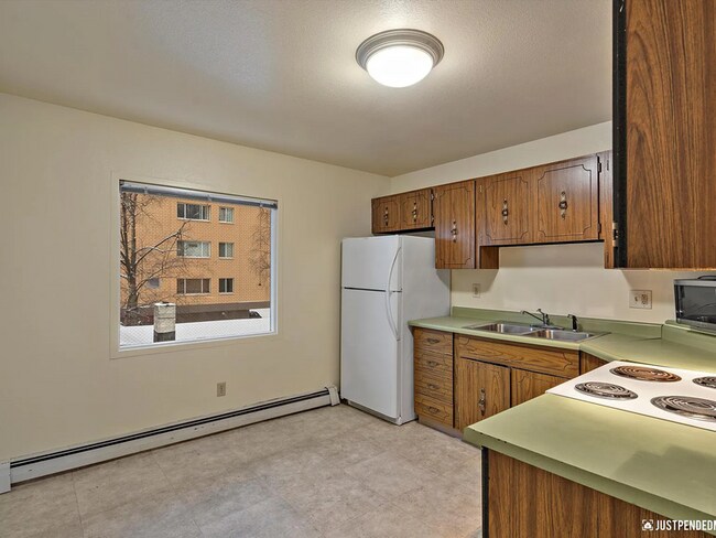 Photo - 907 W 27th Ave