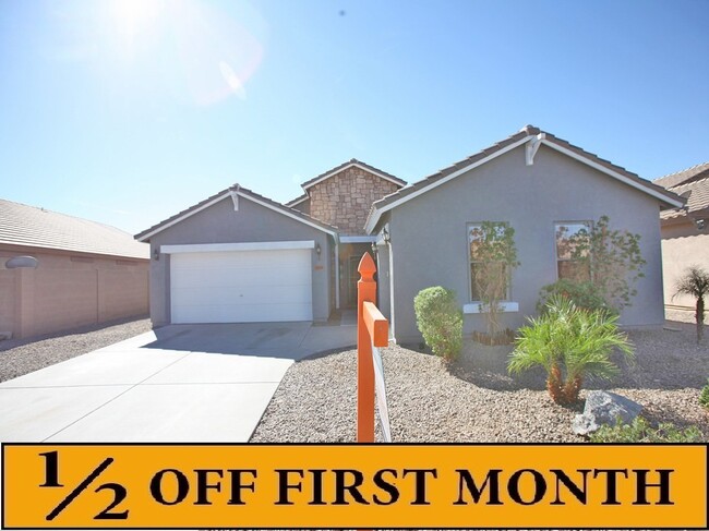 **1/2 OFF FIRST MONTHS RENT!** - **1/2 OFF FIRST MONTHS RENT!** Apartment