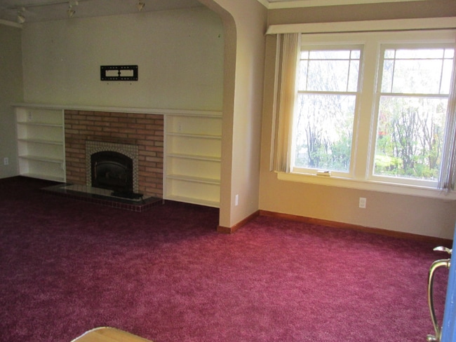 Photo - 2618 3rd Ave N