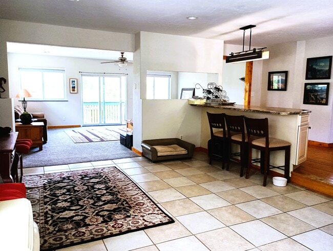 Photo - 73 Cooper Dr