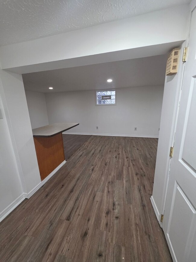 Photo - 398 E South St Unidad Apartment #1