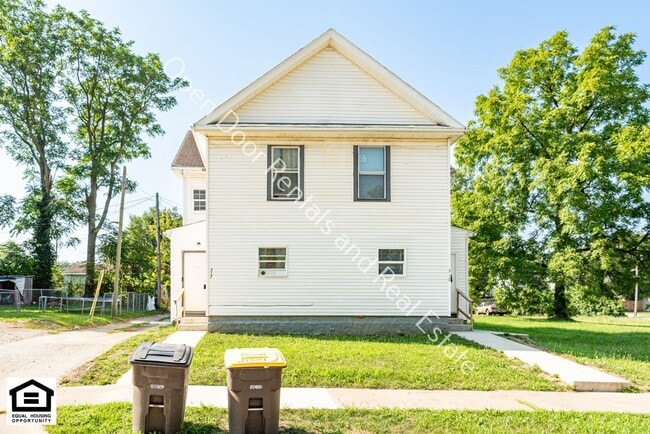 Building Photo - 317-319 W Masterson Ave Unit 319 W Masterson Ave Rental