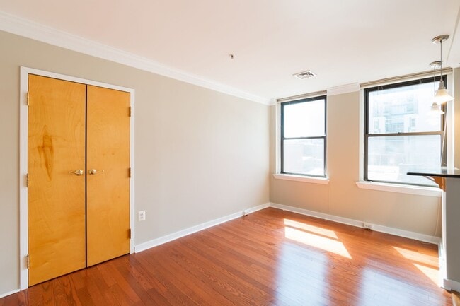 Photo - One Bedroom Rittenhouse Condo