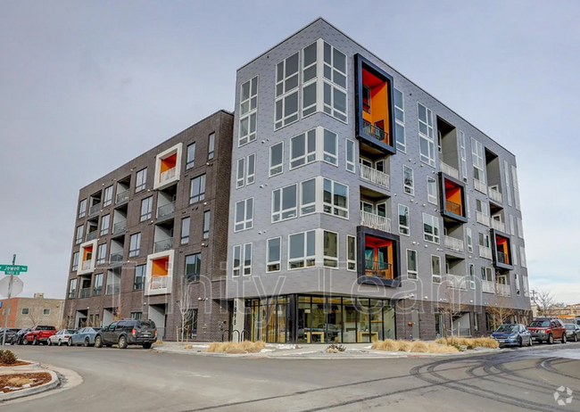 Building Photo - 1898 S Bannock St Unit Apt 311