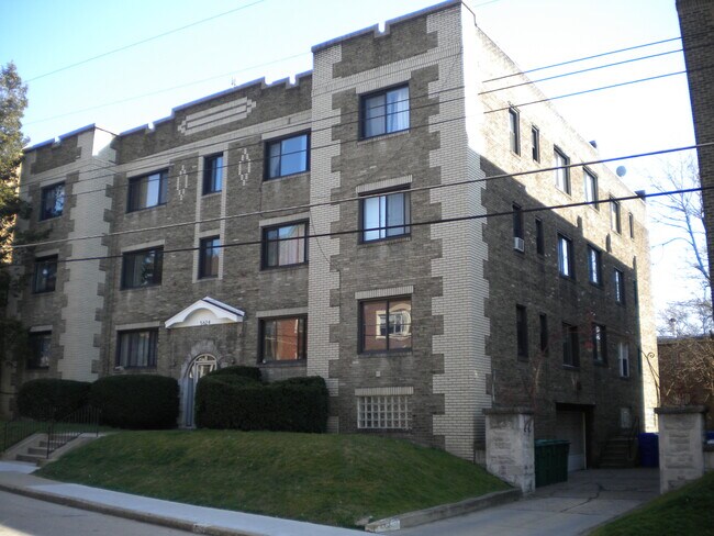 Photo - 5624 Hempstead Rd Apartments