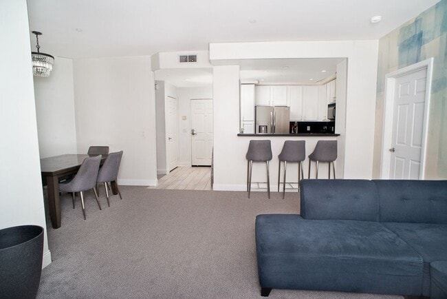 Photo - 9610 Zelzah Ave