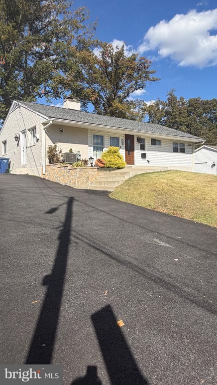 Photo - 7308 Old Keene Mill Rd