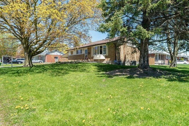 Photo - Fantastic 3-Bedroom Main Floor Apartment for Rent in Bowmanville