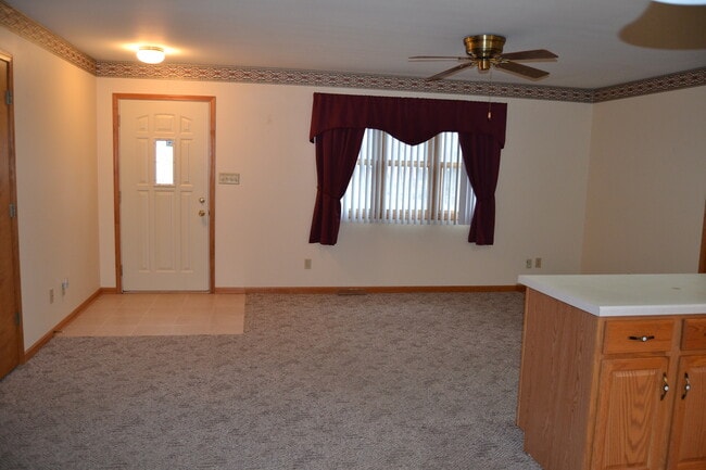 Photo - 208 Nebraska St