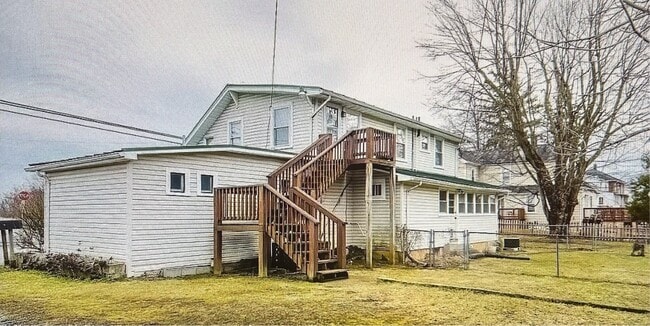 Building Photo - 445 Bryarly Rd