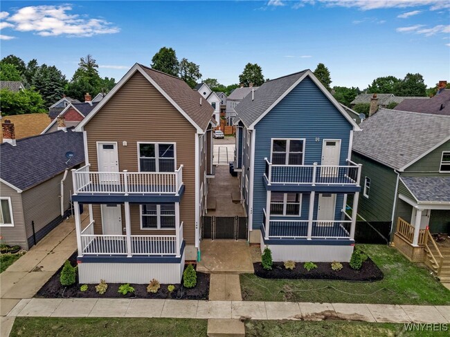 Photo - 140 Seymour St