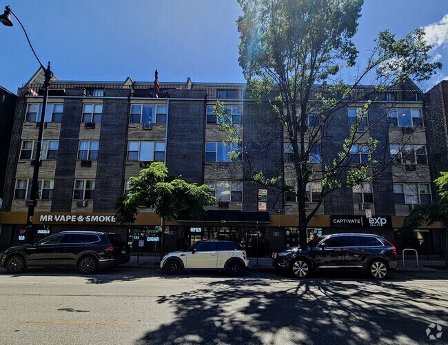 Building Photo - 2250 N Lincoln Ave Unit 410 Rental