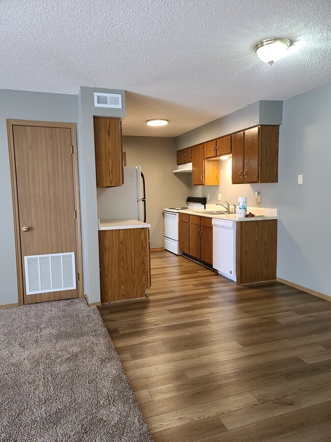 1 HAB Cocina - White River Mountain Apartments