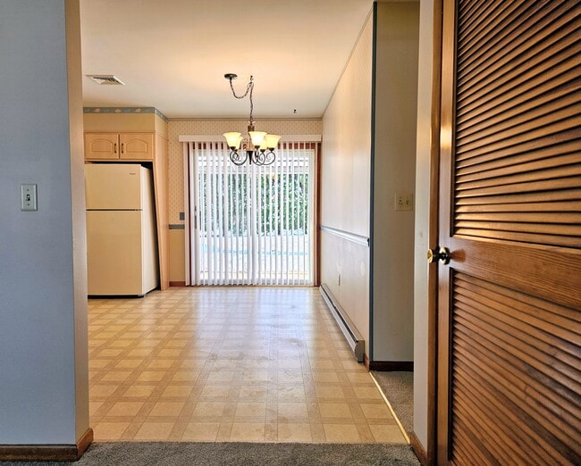 Photo - 1007 Lilac Ln