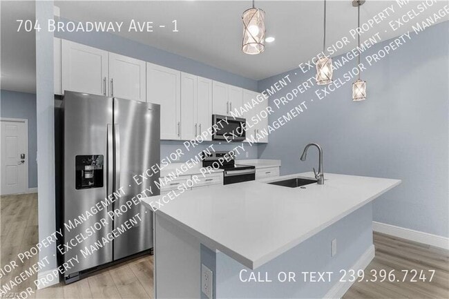 Photo - 704 Broadway Ave Unit 1