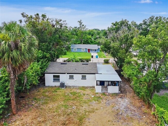 Photo - 2848 Harwood St