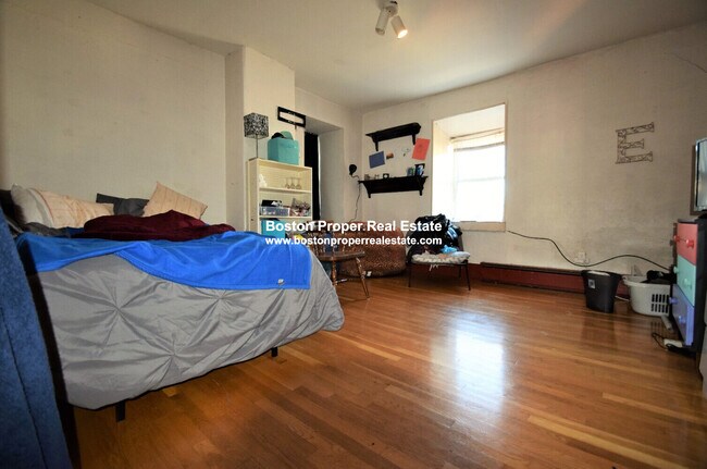 Photo - 6 Sewall St Unit 2