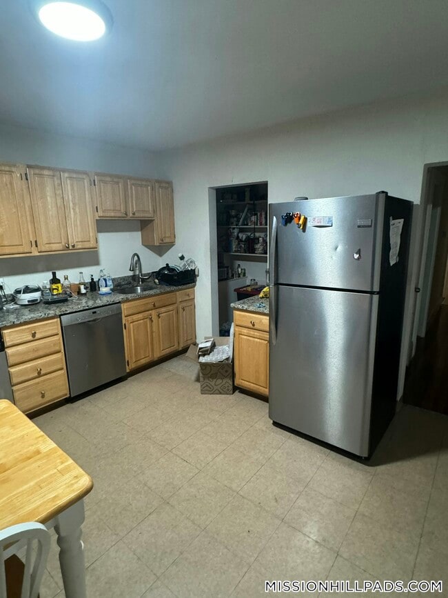 Photo - 74 Hillside St Unit 2