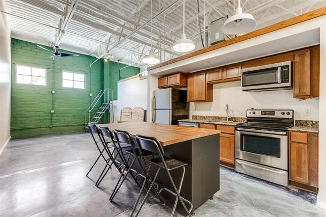 Building Photo - 1813 Clarence St Unit 11 Rental